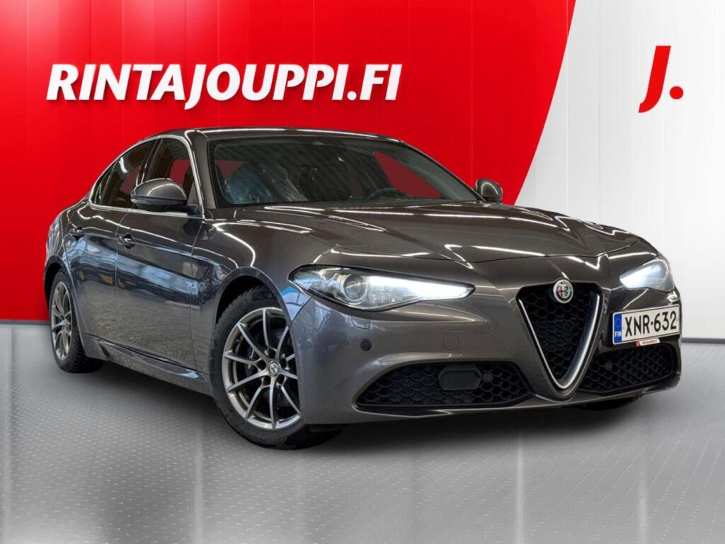 Alfa Romeo Giulia 2017, bild 2/30