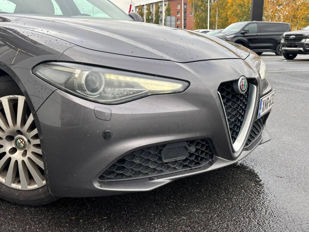 Alfa Romeo Giulia 2017 Harmaa