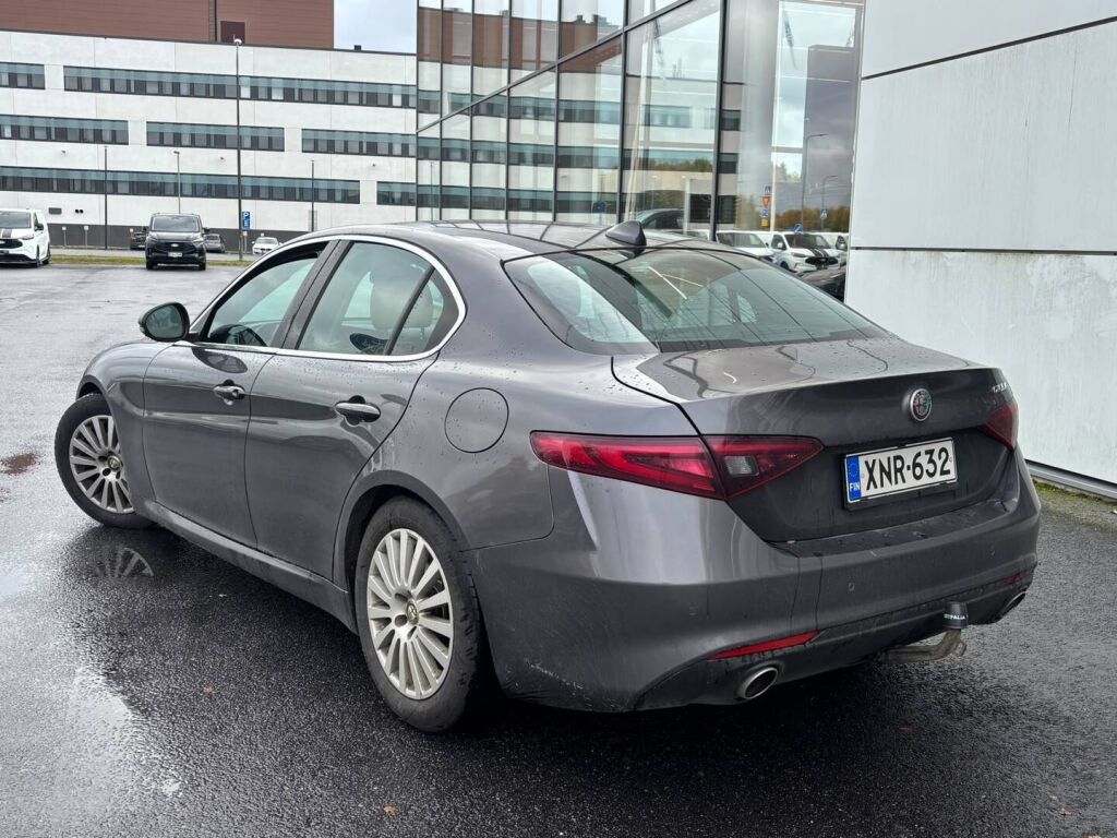Alfa Romeo Giulia 2017 Harmaa
