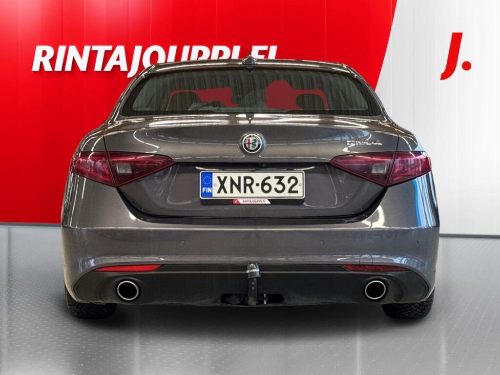Alfa Romeo Giulia 2017, bild 6/30