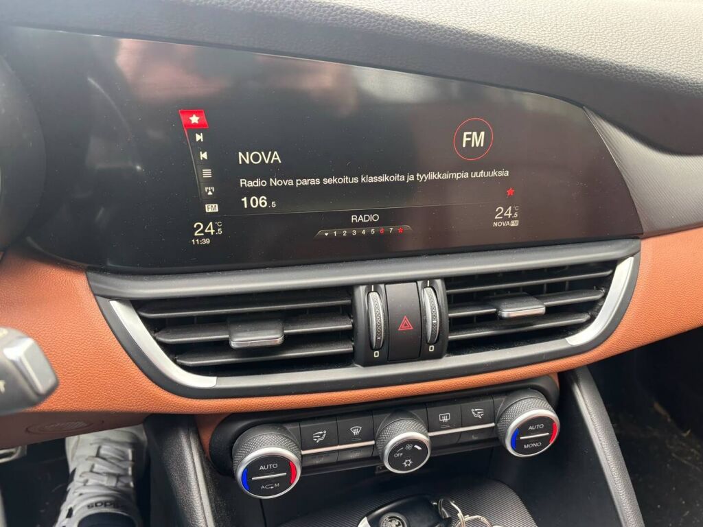 Alfa Romeo Giulia 2017 Harmaa