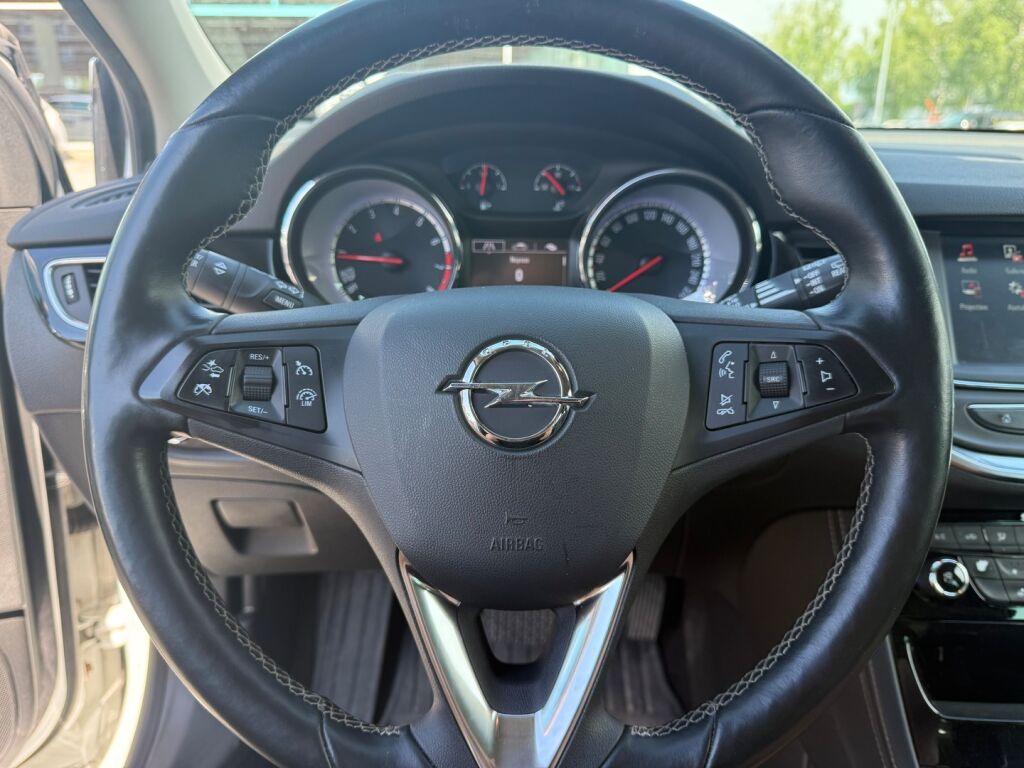 Opel Astra 2016 Valkoinen