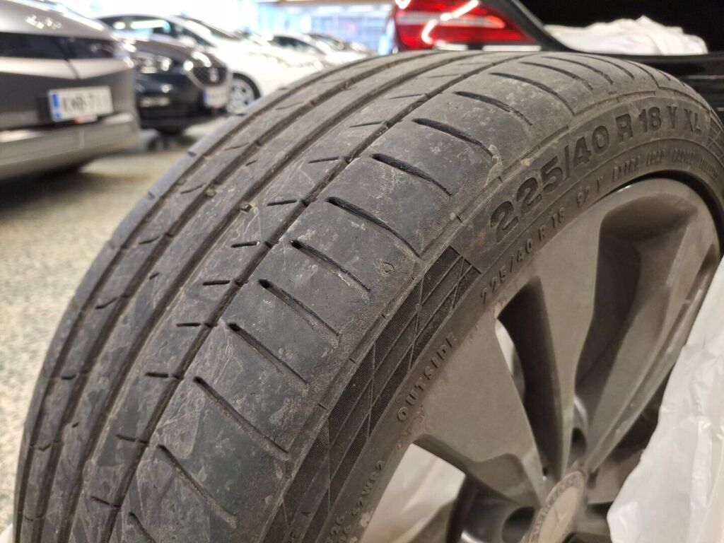 Mercedes-Benz CLA 2016 Musta