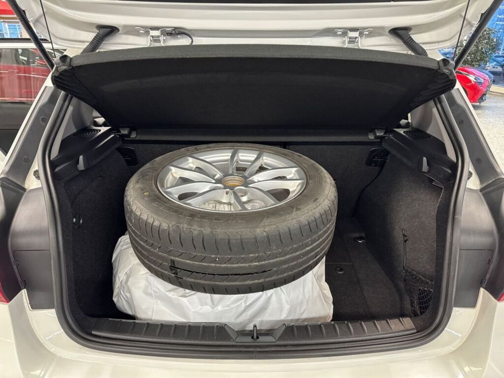 BMW 118 2016 Valkoinen