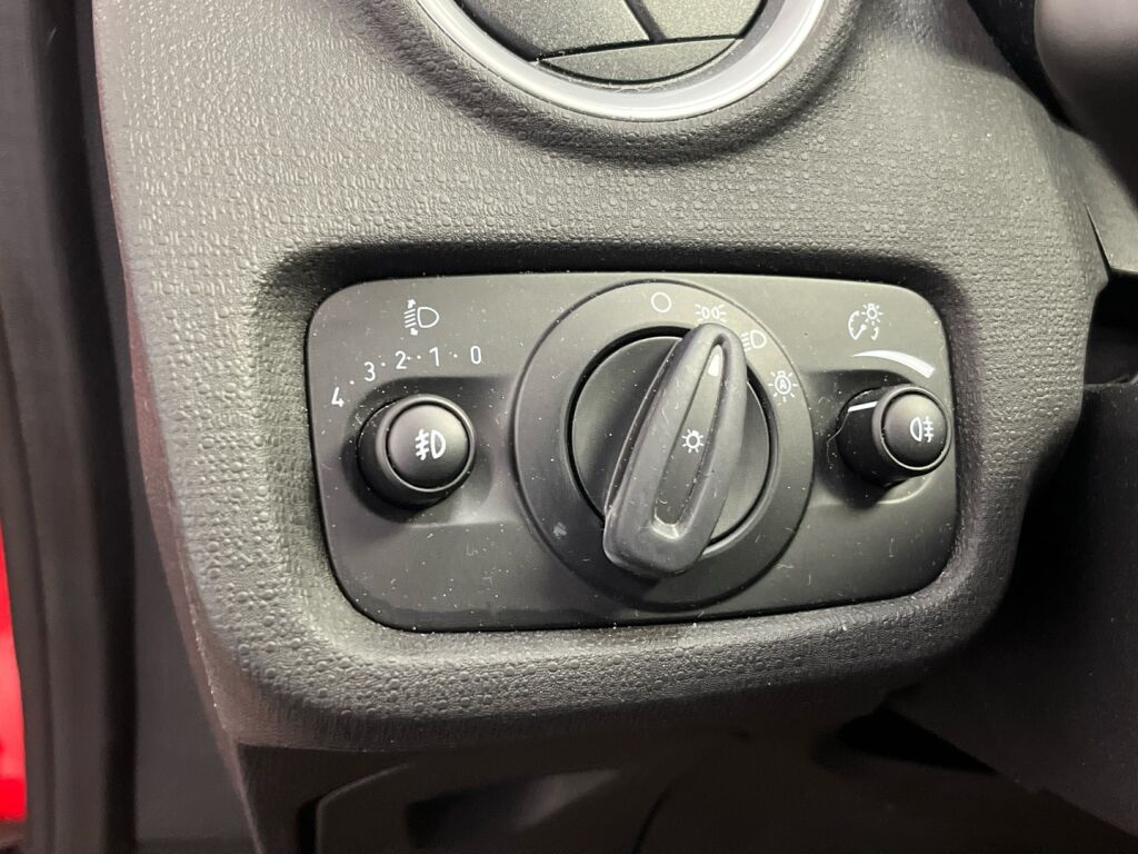 Ford Fiesta 2017 Punainen