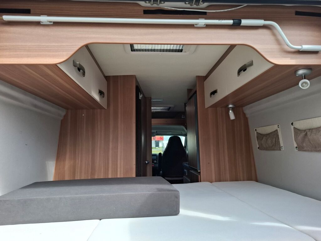Weinsberg CARABUS 600 2016 Harmaa
