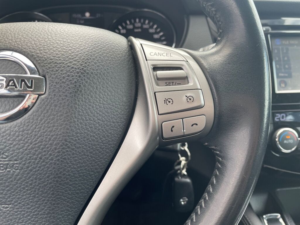 Nissan Qashqai 2016 Violetti