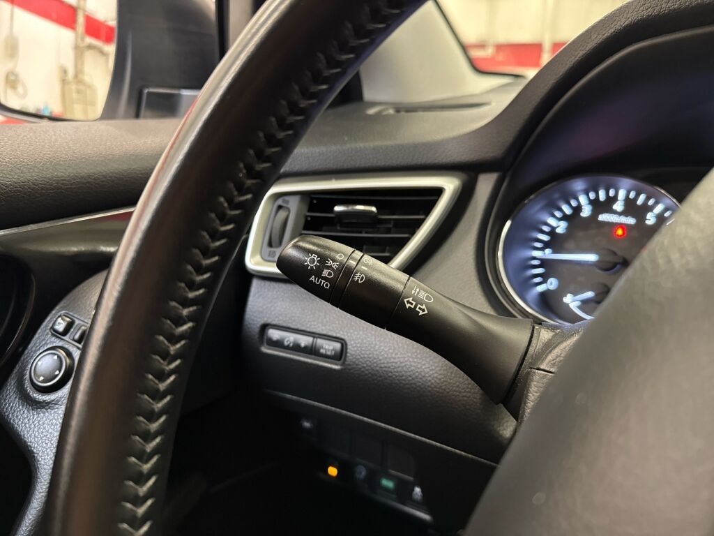 Nissan Qashqai 2016 Valkoinen