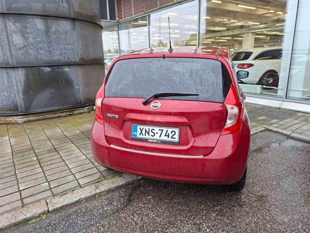 Nissan Note 2016 Punainen