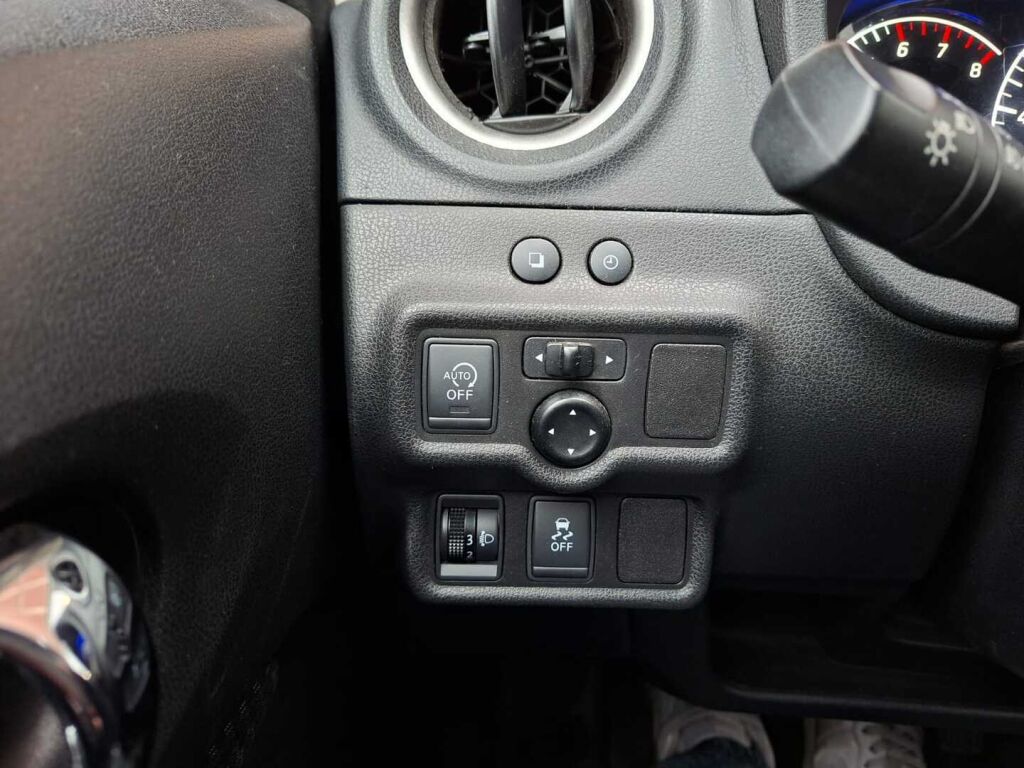 Nissan Note 2016 Punainen