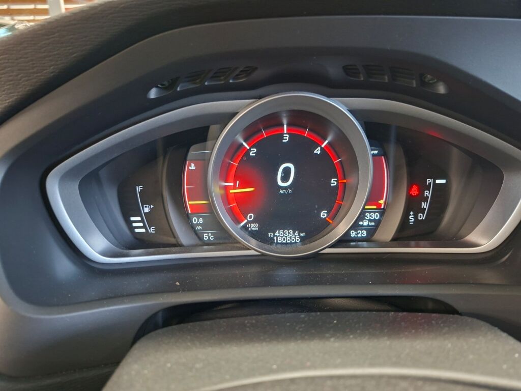 Volvo V40 2017 Sininen