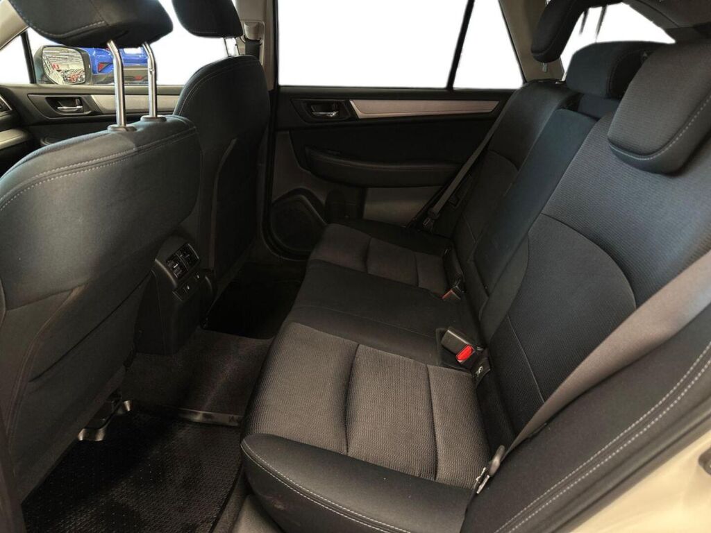 Subaru Outback 2016 Valkoinen