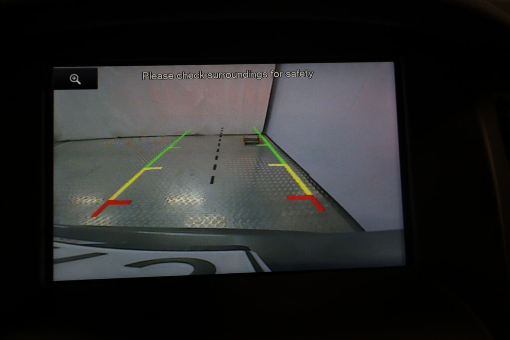 Ford Focus 2016 Ruskea (beige)