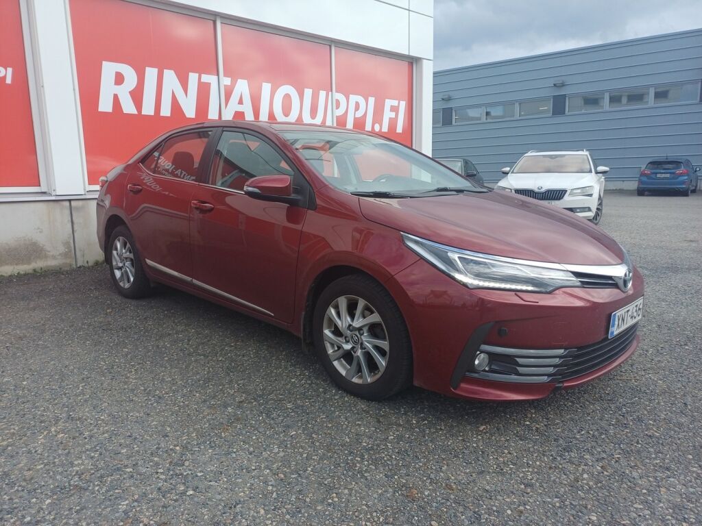 Toyota Corolla 2016 Punainen