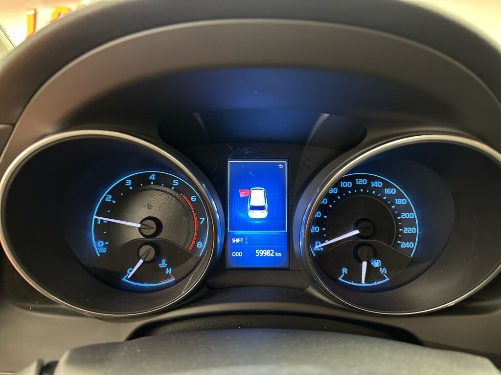 Toyota Auris 2016 Harmaa