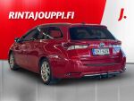 Toyota Auris 2016 Punainen