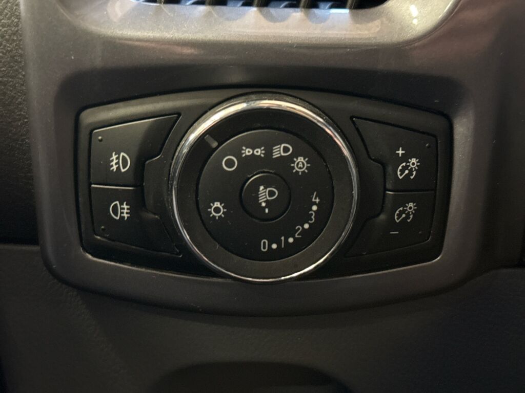 Ford Transit Custom 2016 Musta