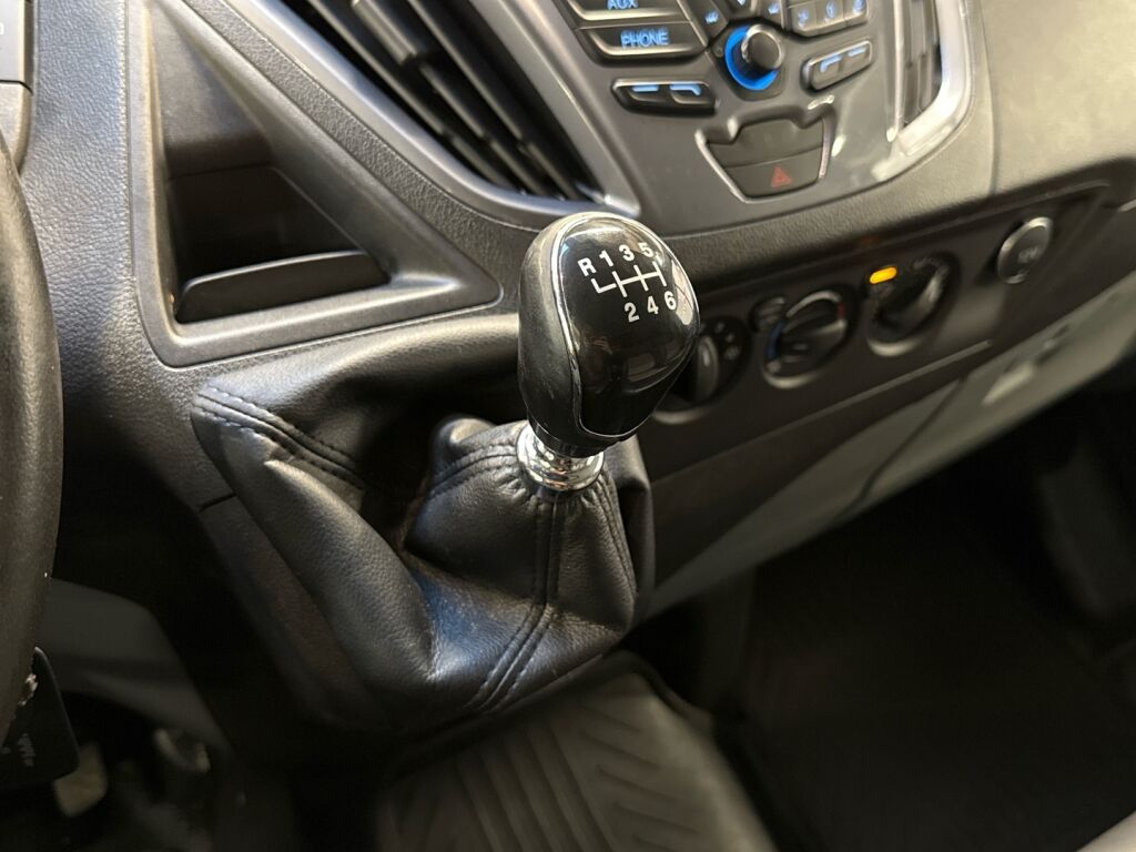 Ford Transit Custom 2016 Musta