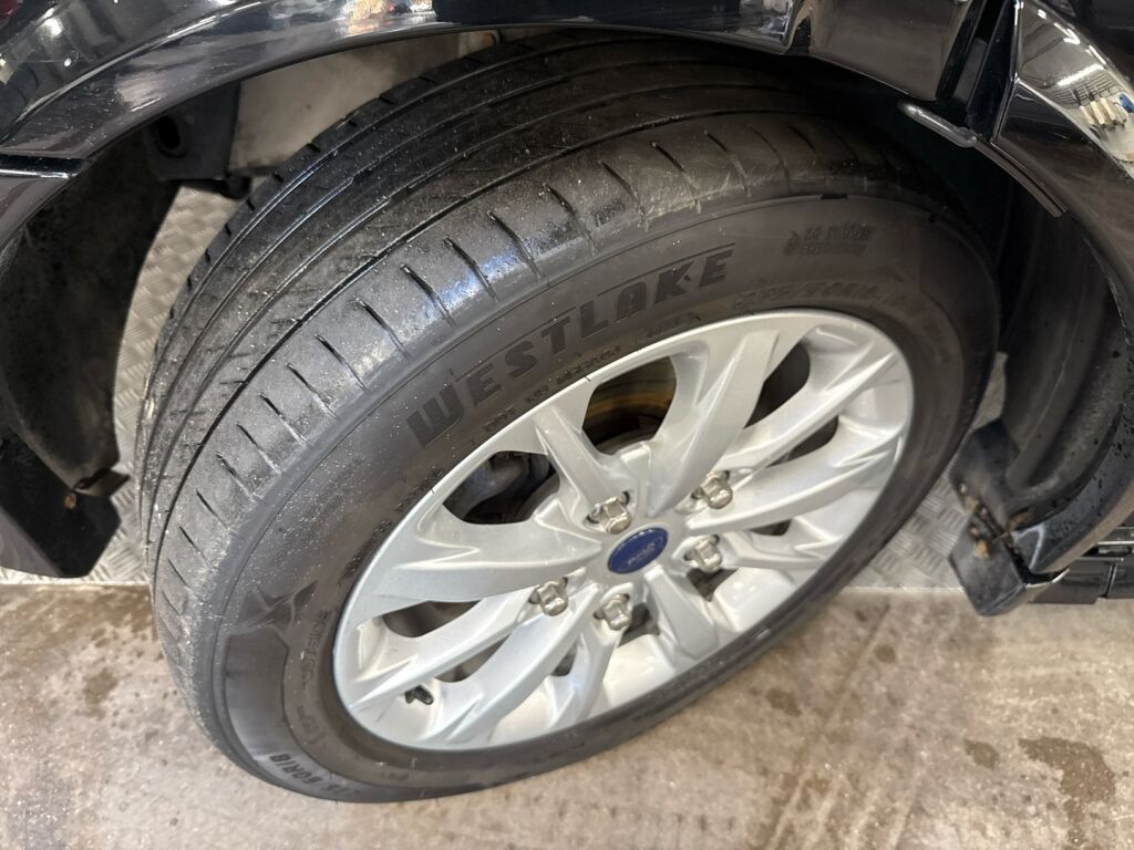 Ford Transit Custom 2016 Musta