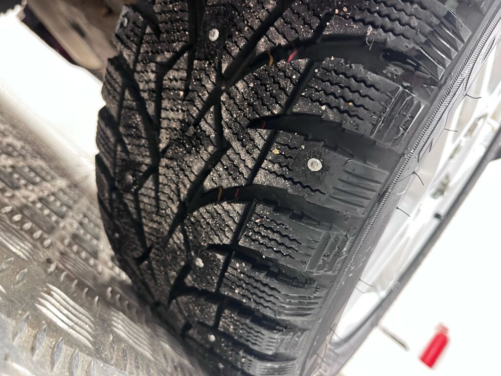 Ford Fiesta 2016 Punainen