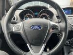 Ford Fiesta 2016 Punainen