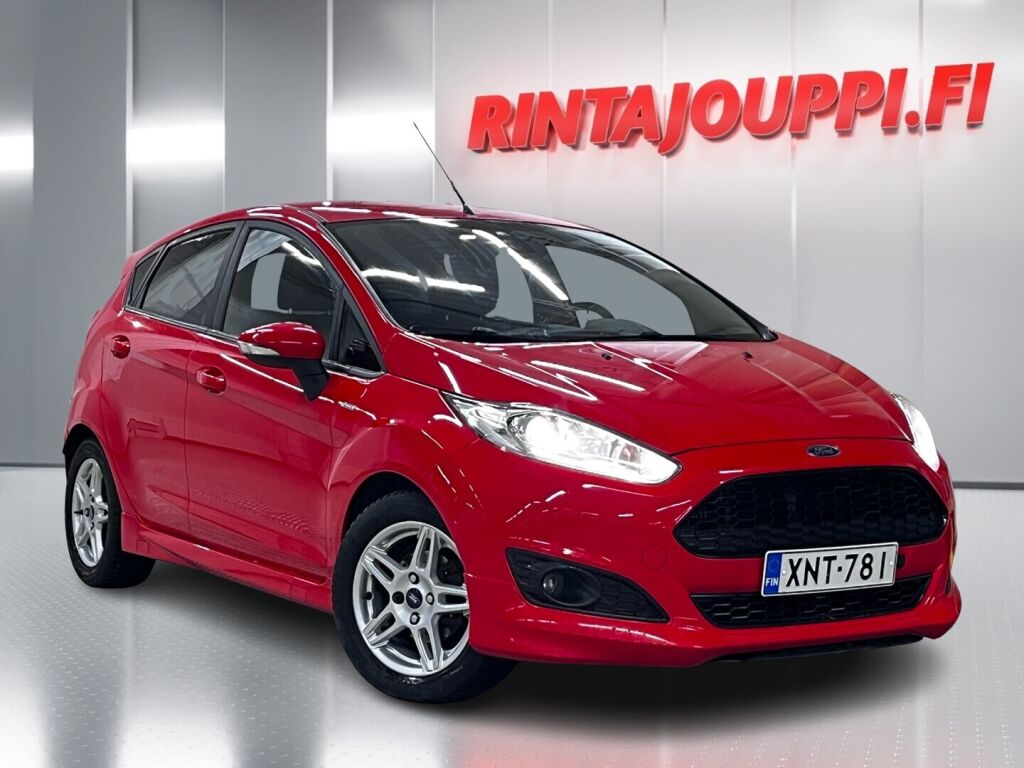 Ford Fiesta 2016 Punainen