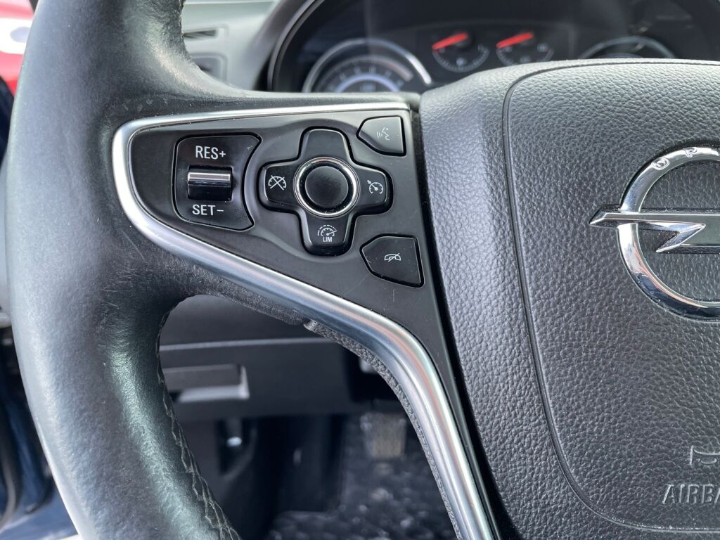 Opel Insignia 2017 Sininen