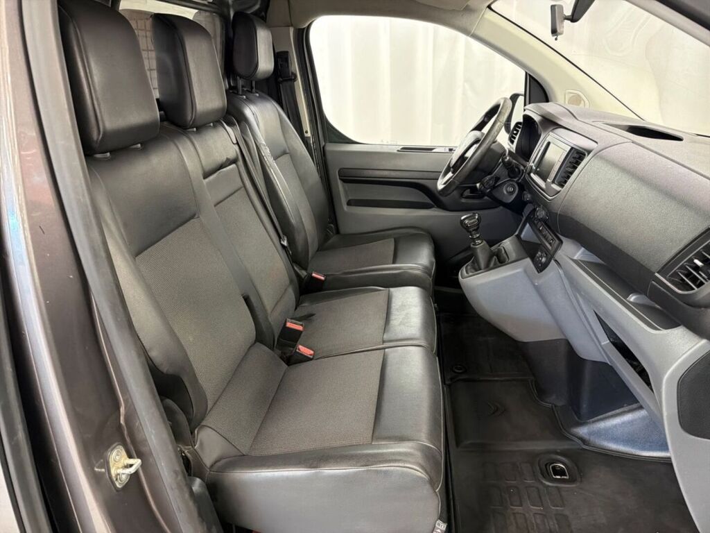 Citroen Jumpy 2017 Harmaa
