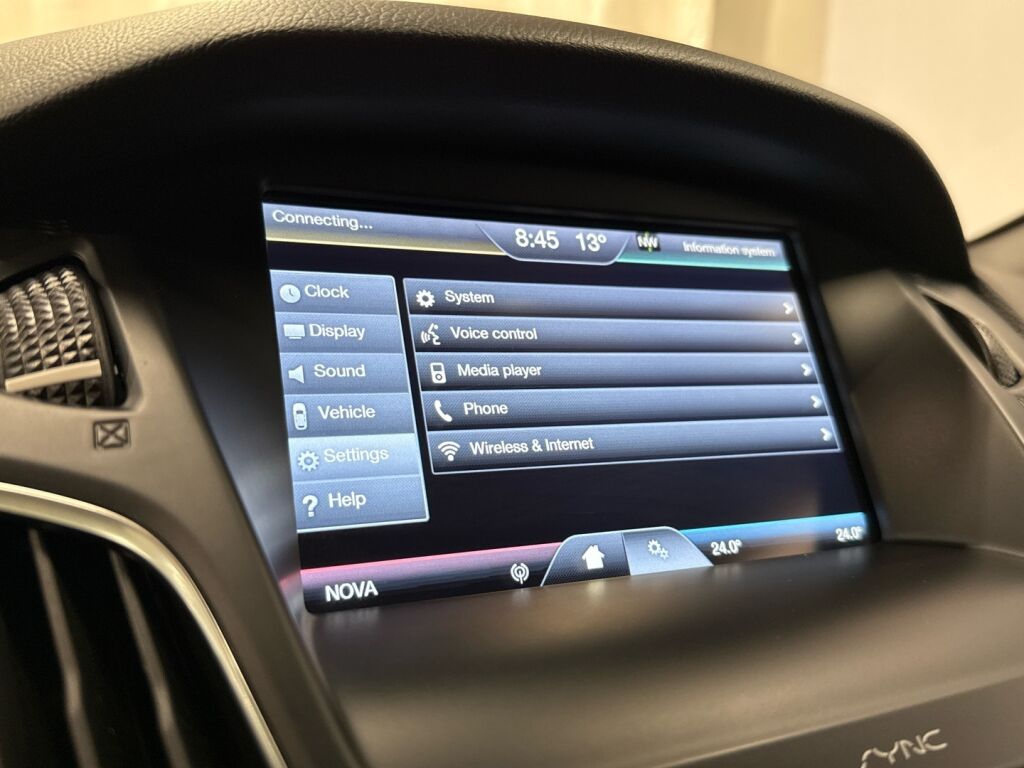 Ford Focus 2017 Punainen