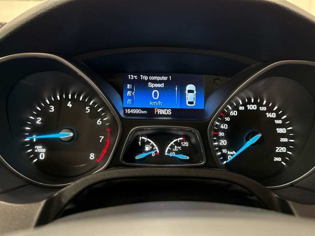 Ford Focus 2017 Punainen