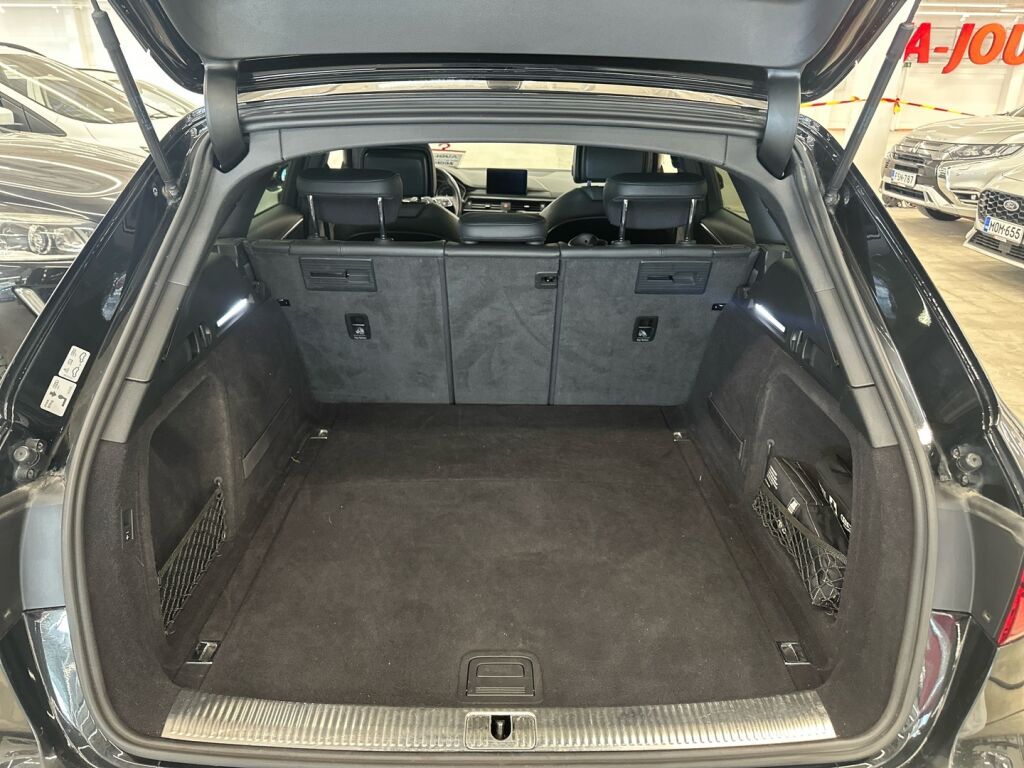 Audi A4 2016 Musta
