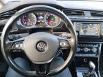 Volkswagen Touran 2017 Musta