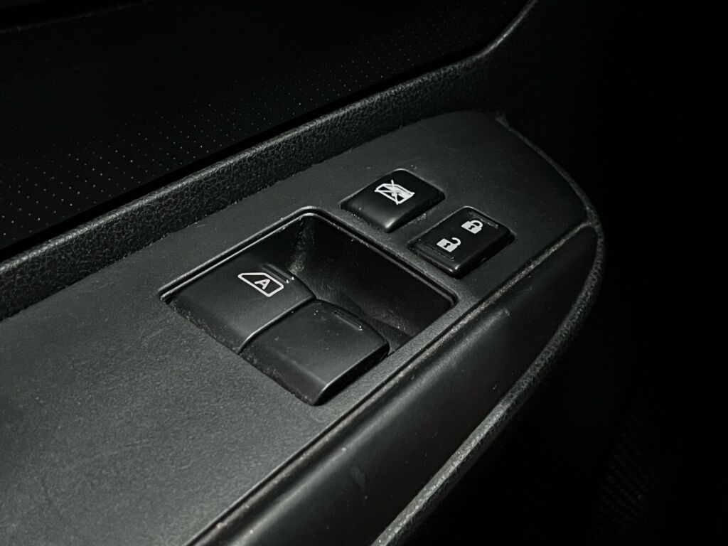 Nissan Note 2017 Punainen