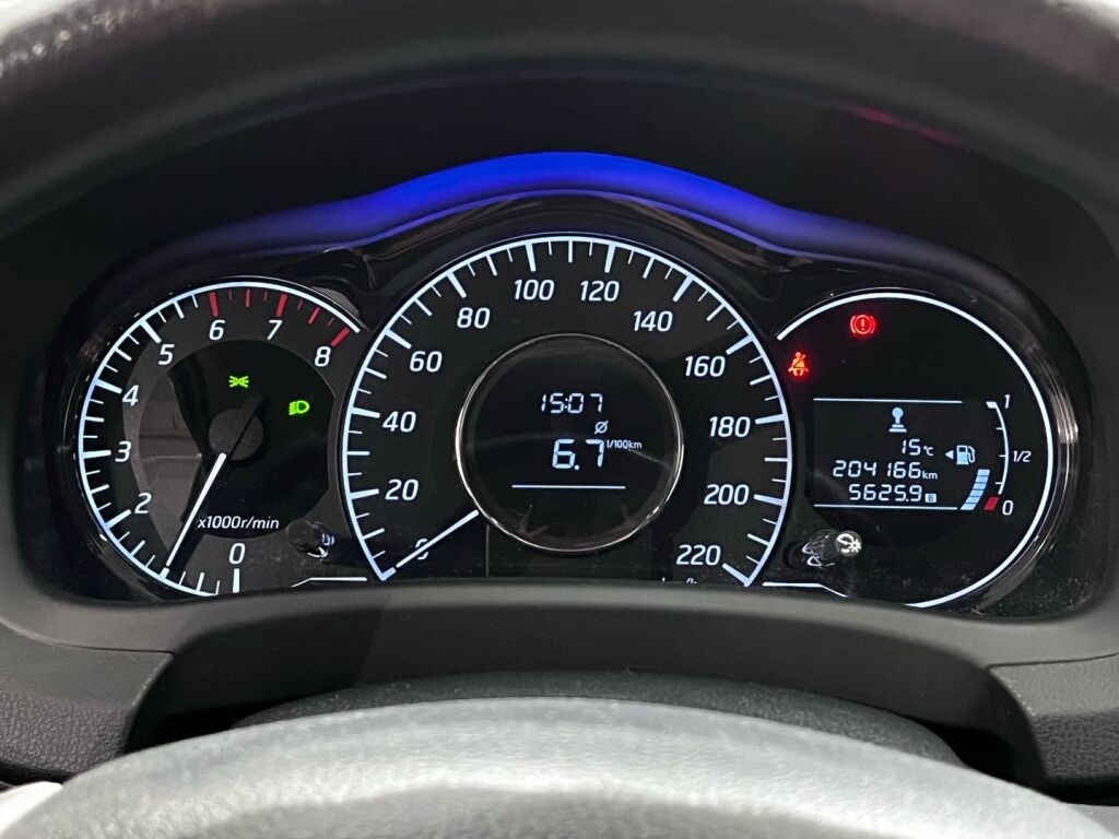 Nissan Note 2017 Punainen