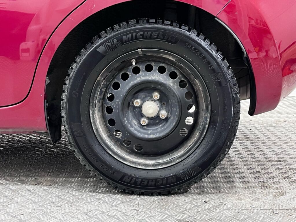 Nissan Note 2017 Punainen