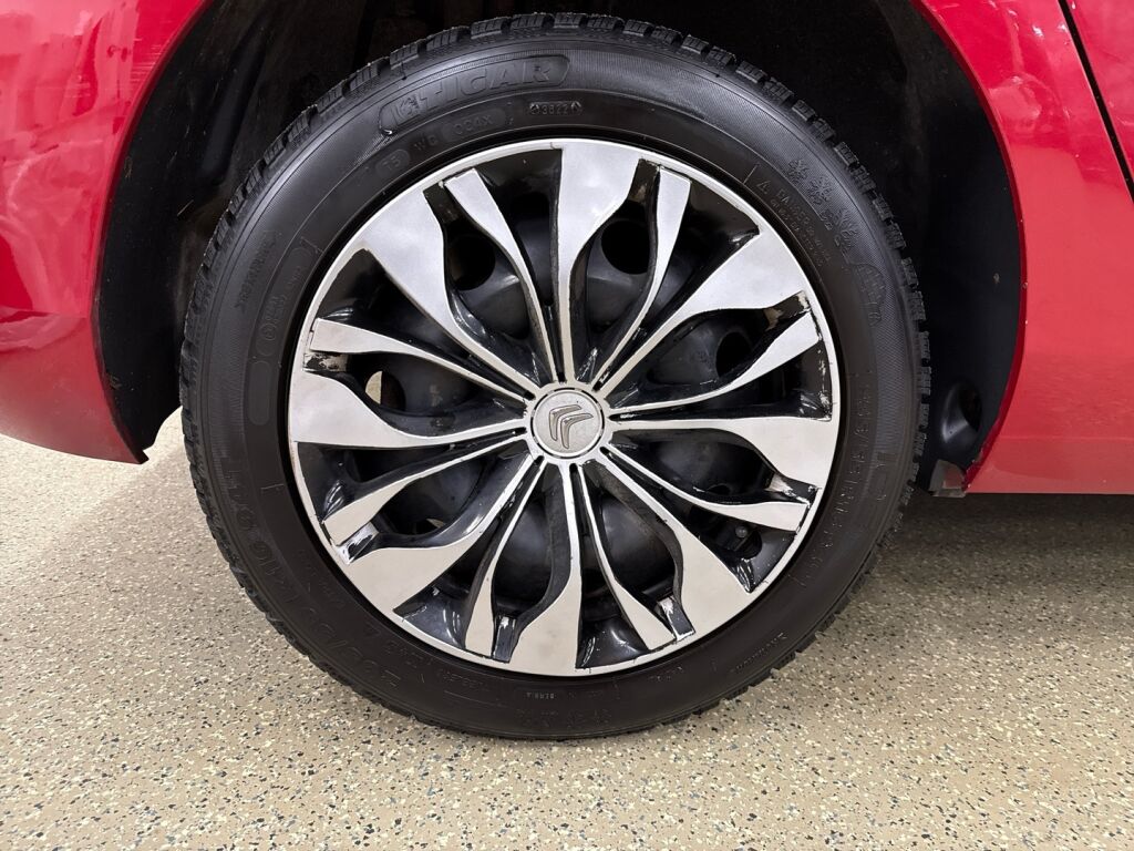 Citroen C4 2017 Punainen