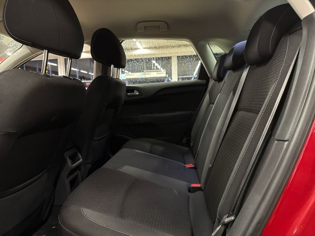 Citroen C4 2017 Punainen