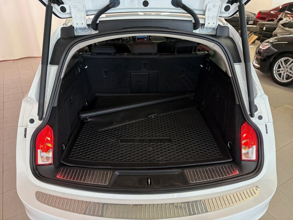 Opel Insignia 2016 Valkoinen