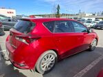 Toyota Auris 2016 Punainen