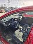Toyota Auris 2016 Punainen
