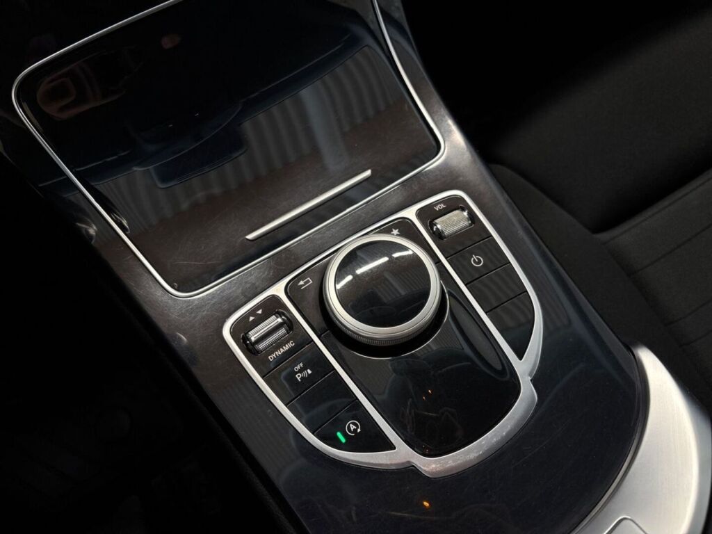 Mercedes-Benz C 2017 Valkoinen