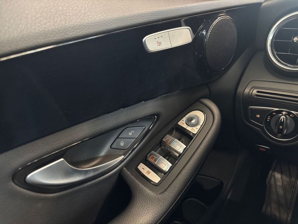 Mercedes-Benz C 2017 Valkoinen