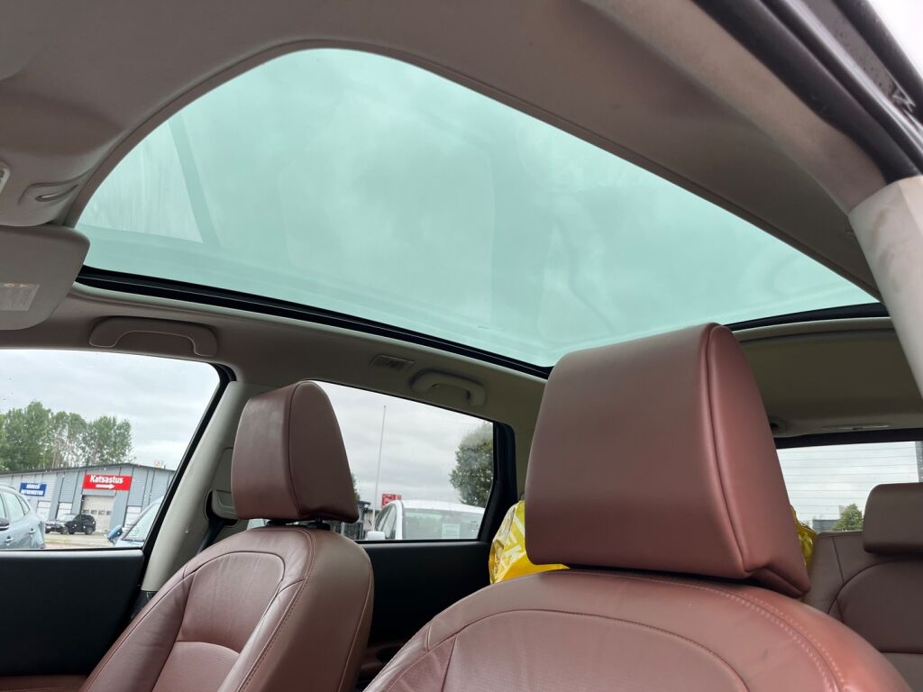 Nissan Qashqai+2 2008 Musta