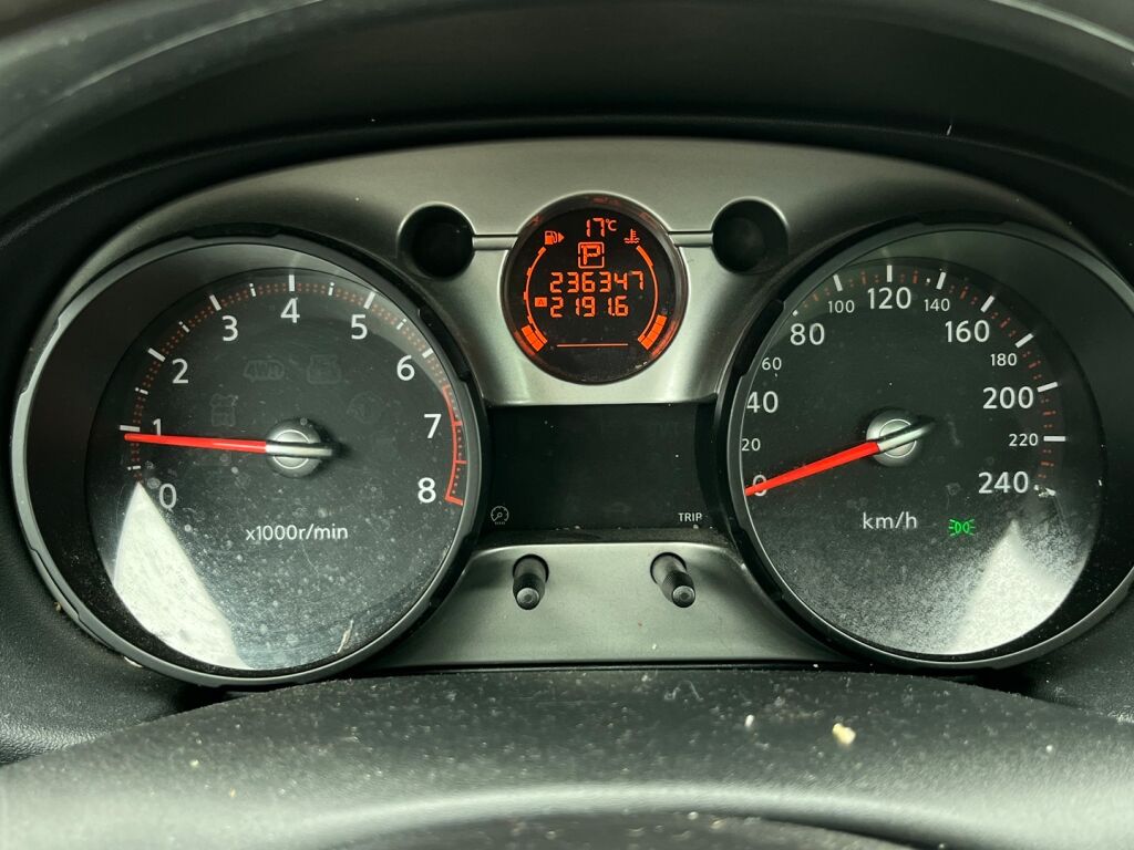 Nissan Qashqai+2 2008 Musta