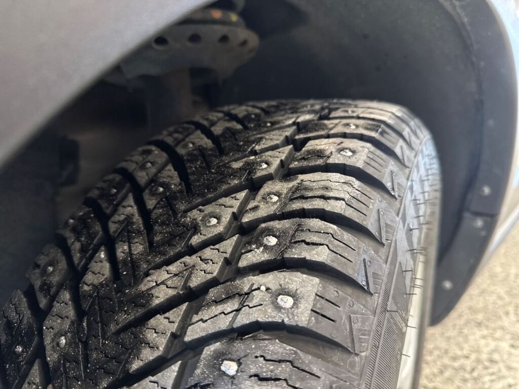 Volvo XC70 2009 Harmaa