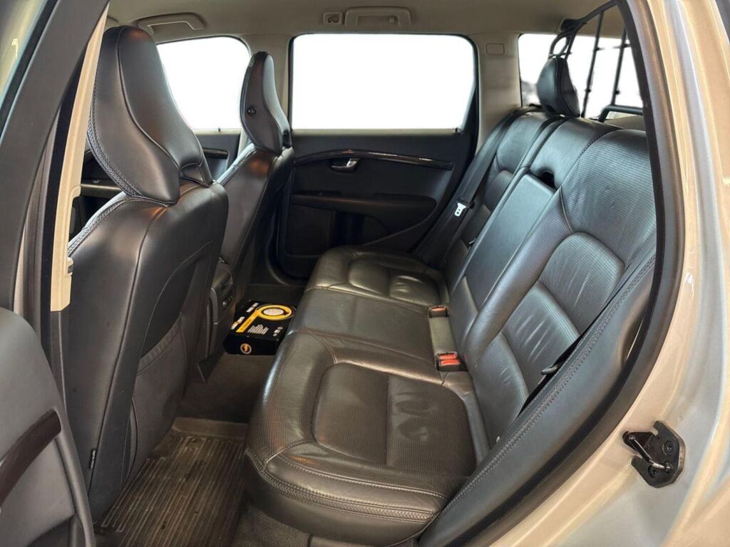 Volvo XC70 2009 Harmaa