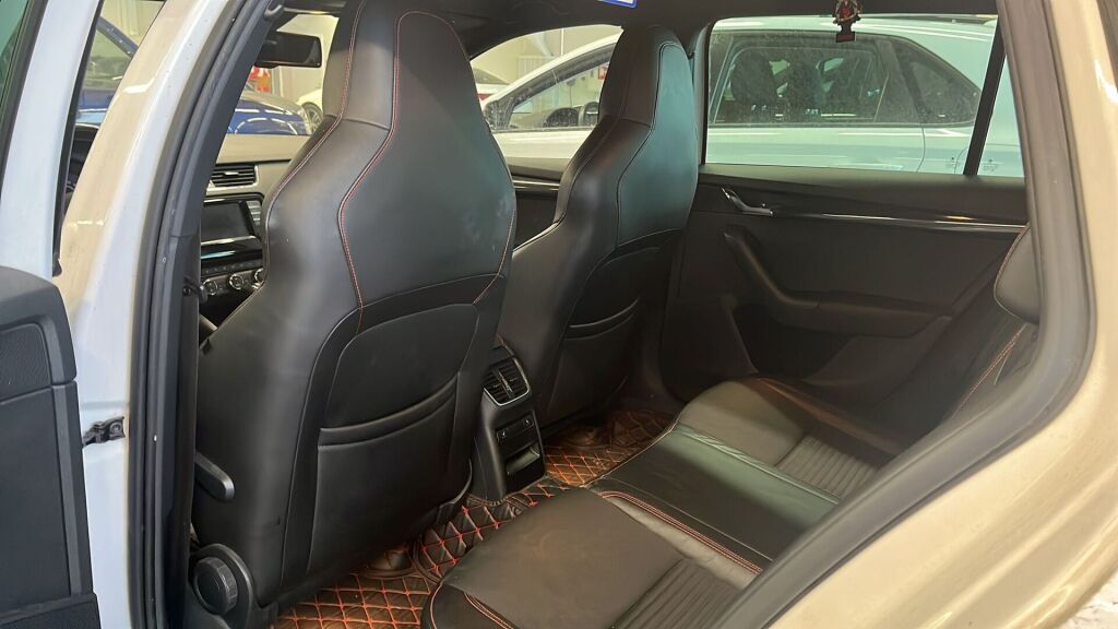 Skoda Octavia 2017 Valkoinen