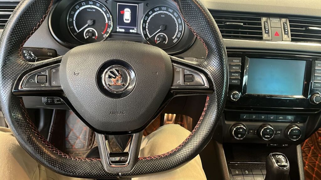 Skoda Octavia 2017 Valkoinen