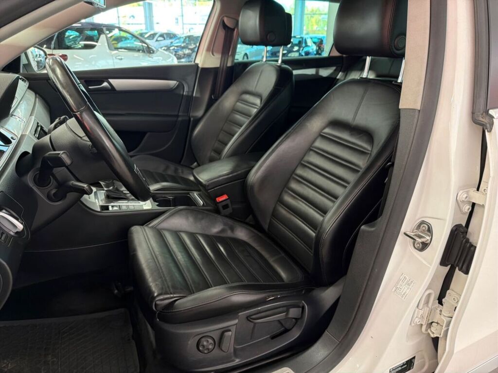 Volkswagen Passat 2014 Valkoinen
