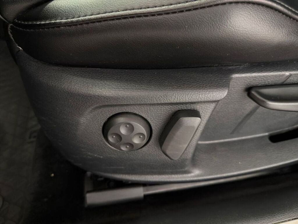 Volkswagen Passat 2014 Valkoinen